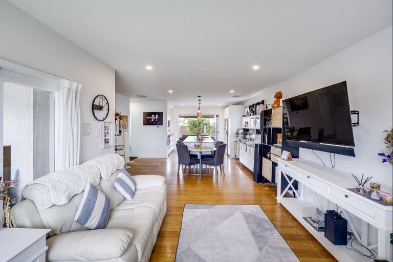 Photo of property in 210 Tudor Avenue, Mayfair, Hastings, 4122