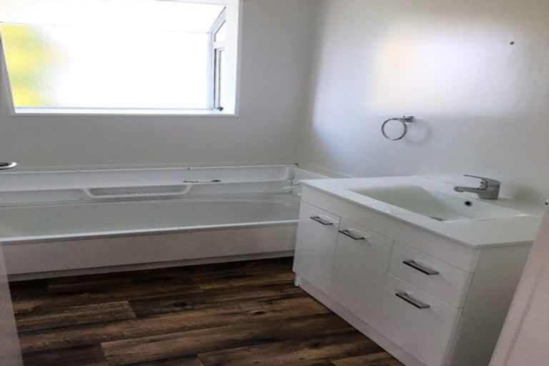 Photo of property in 12 Grange Avenue, Nawton, Hamilton, 3200