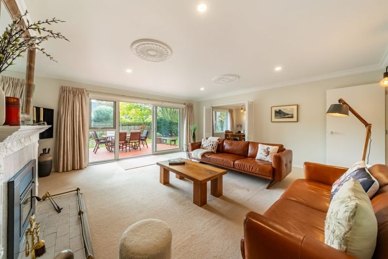 Photo of property in 333 Fergusson Drive, Heretaunga, Upper Hutt, 5018