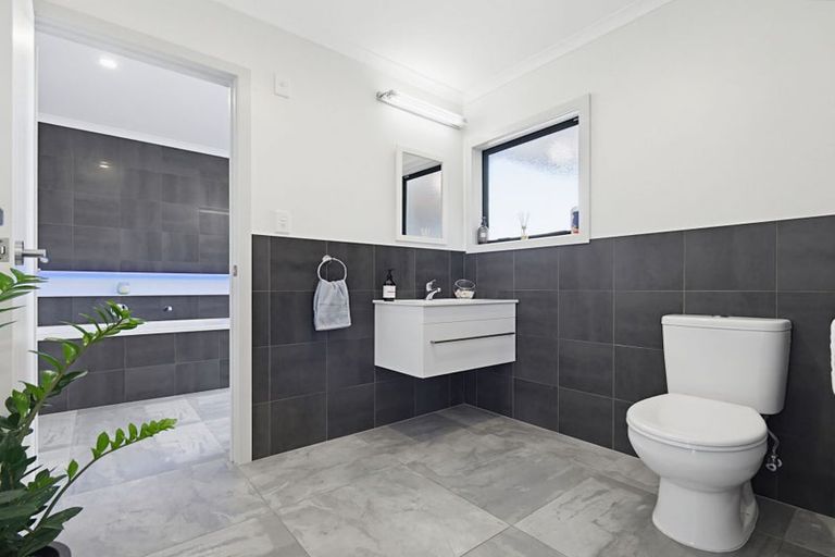 Photo of property in 69 Waipipi Wharf Road, Pollok, Waiuku, 2683