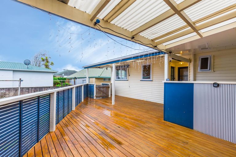 Photo of property in 1a Laurie Avenue, Papakura, 2110