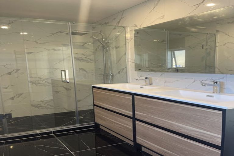 Photo of property in 3 Skanda Crescent, Flat Bush, Auckland, 2019