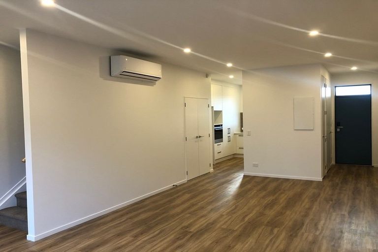 Photo of property in 35 Peihana Road, Hobsonville, Auckland, 0616