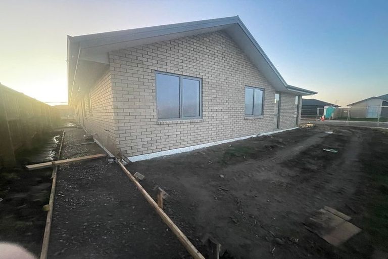 Photo of property in 13 Ellmers Street, Woodend, 7691