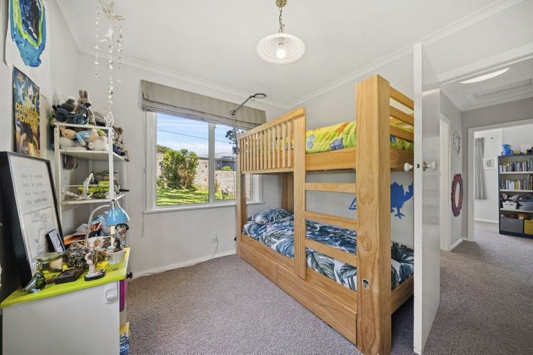 Photo of property in 20 Huntingdon Street, Northland, Wellington, 6012