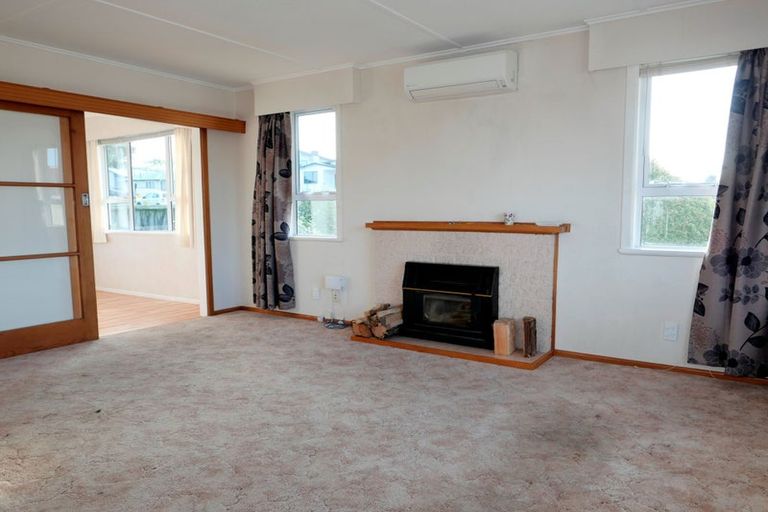 Photo of property in 10 Walton Road, Paraparaumu Beach, Paraparaumu, 5032