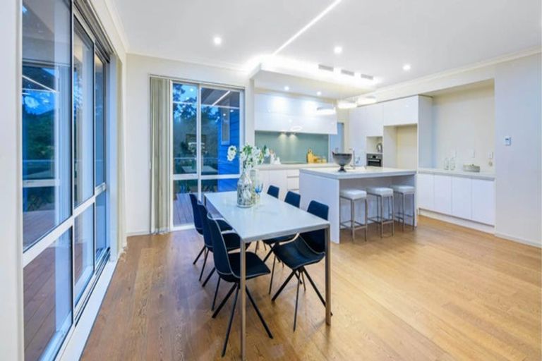 Photo of property in 72 Bur Oak Terrace, Schnapper Rock, Auckland, 0632