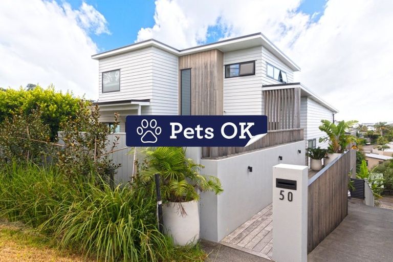 Photo of property in 50 Parr Terrace, Castor Bay, Auckland, 0620