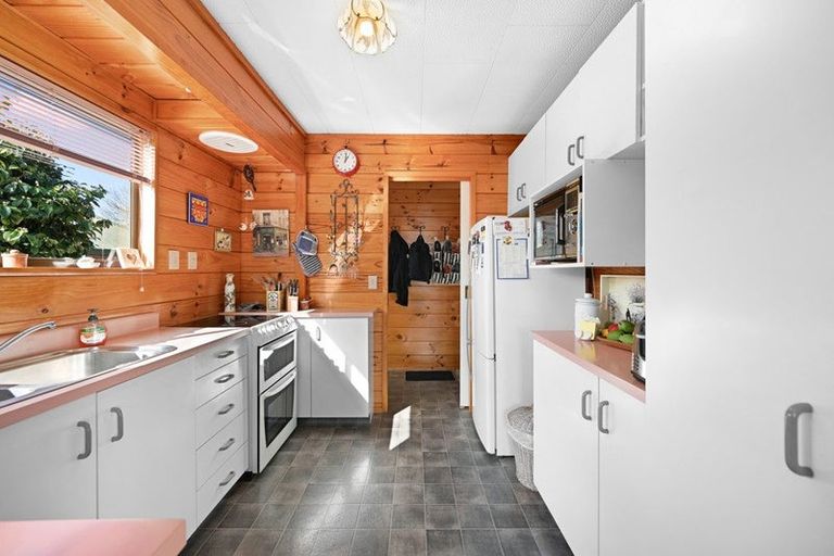 Photo of property in 2 Emma Place, Pukete, Hamilton, 3200