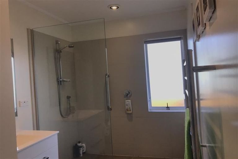 Photo of property in 163 Don Buck Road, Massey, Auckland, 0614