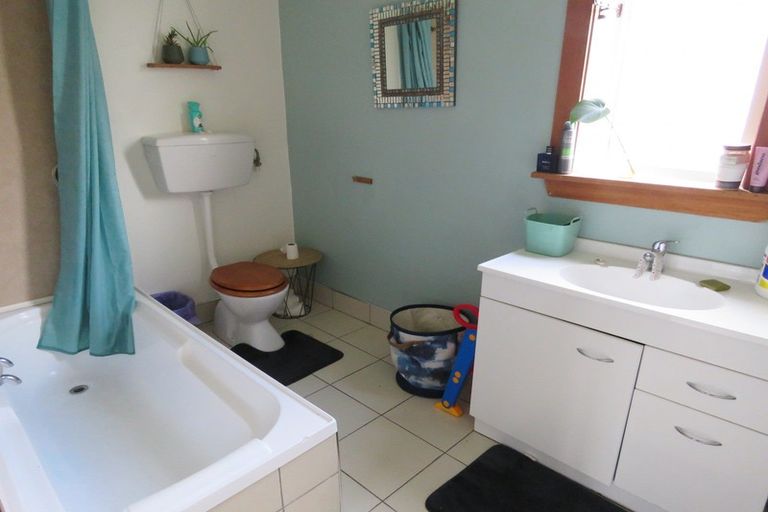 Photo of property in 8 Shaw Street, Reefton, 7830