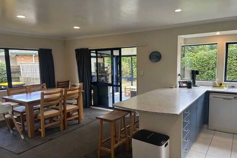 Photo of property in 9 Sequoia Grove, Mount Maunganui, 3116