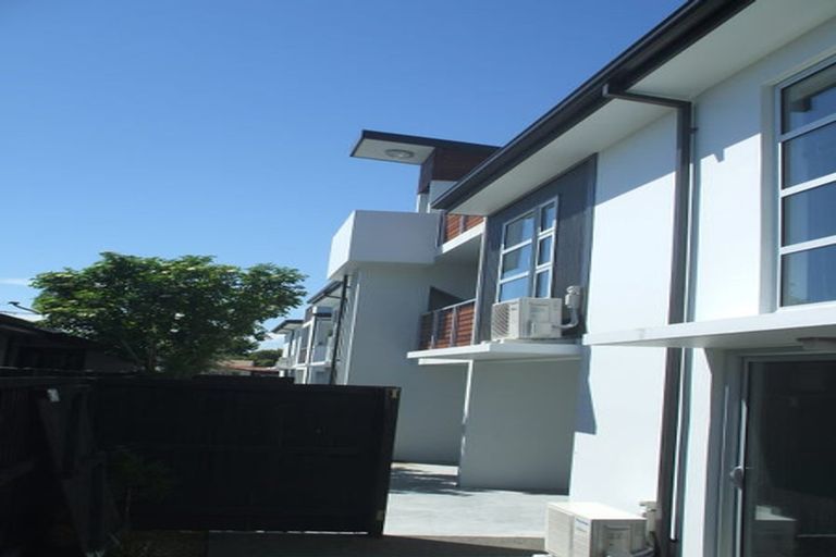 Photo of property in 43 Grafton Street, Waltham, Christchurch, 8011