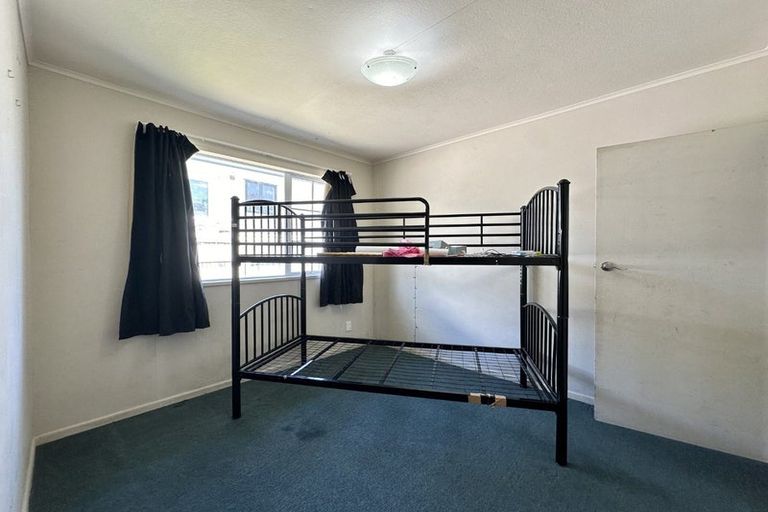 Photo of property in 20 Robson Street, Stokes Valley, Lower Hutt, 5019