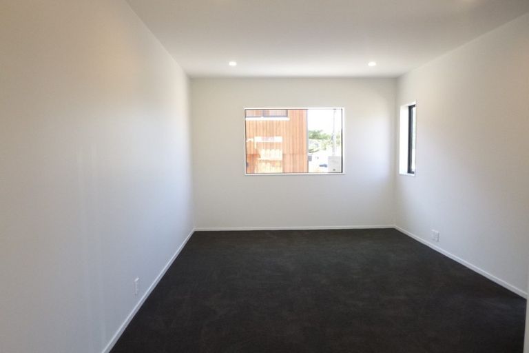 Photo of property in 21b Chippendale Crescent, Birkdale, Auckland, 0626