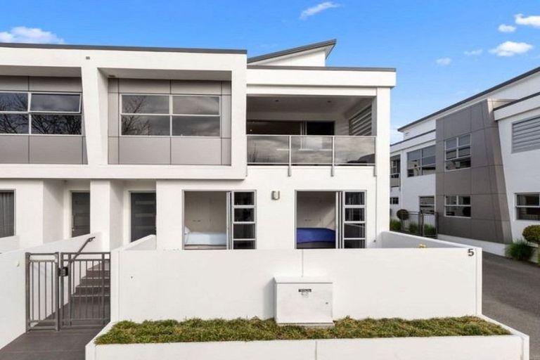 Photo of property in 5b Clifton Road, Hamilton Central, Hamilton, 3204