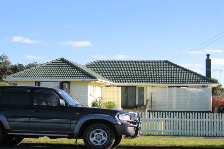 Photo of property in 22a Grove Road, Papakura, 2110