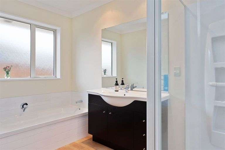 Photo of property in 18 Lancewood Way, Rangiora, 7400