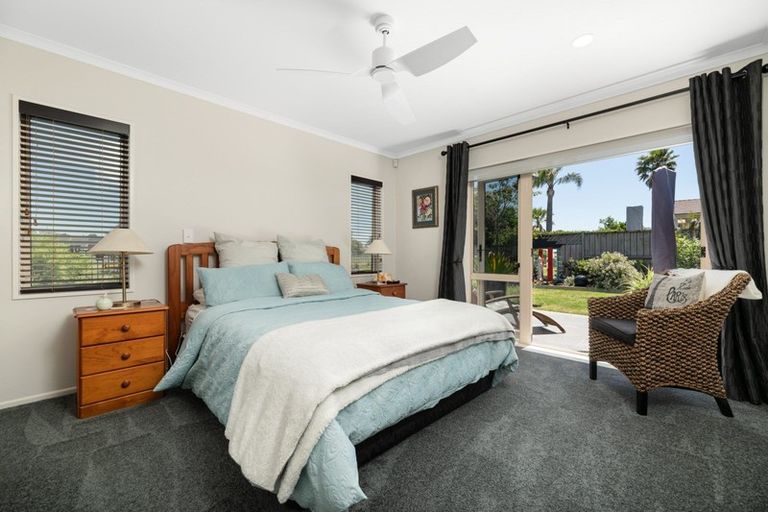 Photo of property in 50 Seychelles Drive, Papamoa Beach, Papamoa, 3118
