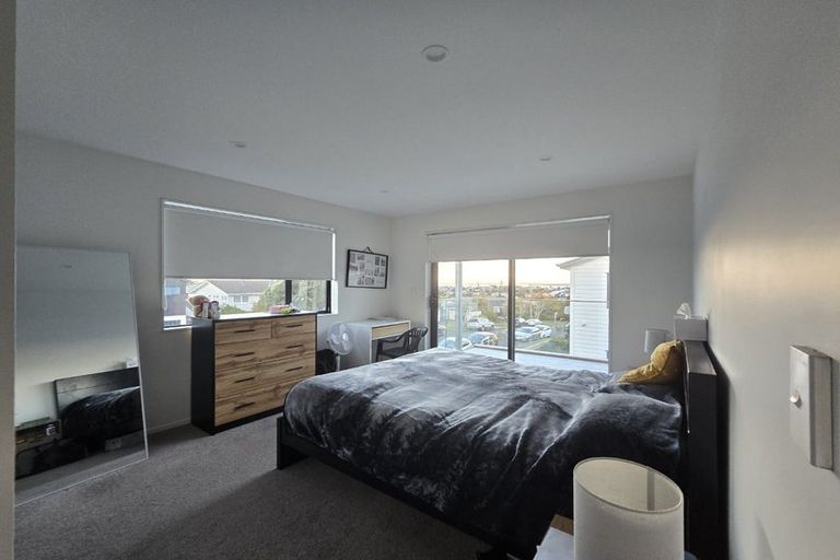 Photo of property in 1/2 Maxwelton Drive, Mairangi Bay, Auckland, 0630