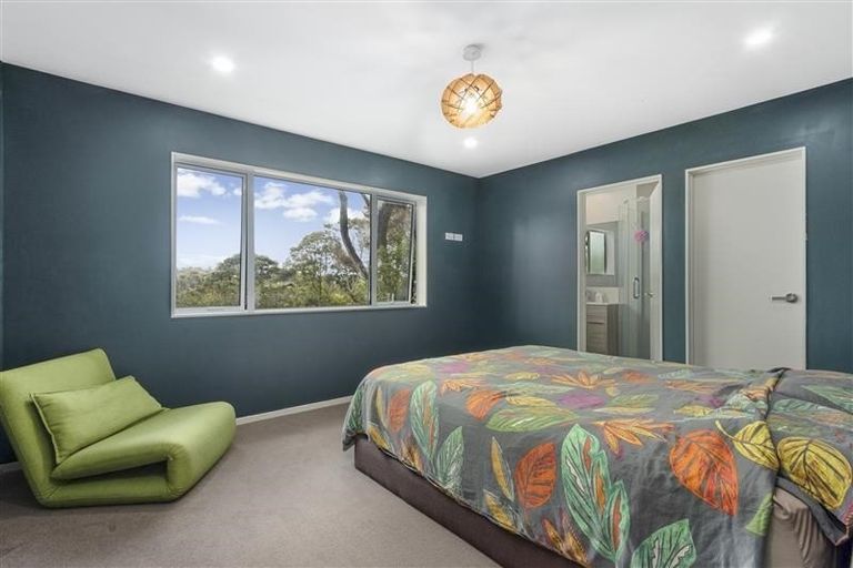Photo of property in 40h Konini Road, Titirangi, Auckland, 0604