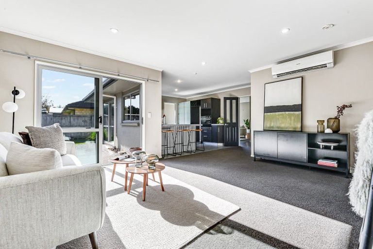 Photo of property in 8 Rosewood Court, Huntington, Hamilton, 3210