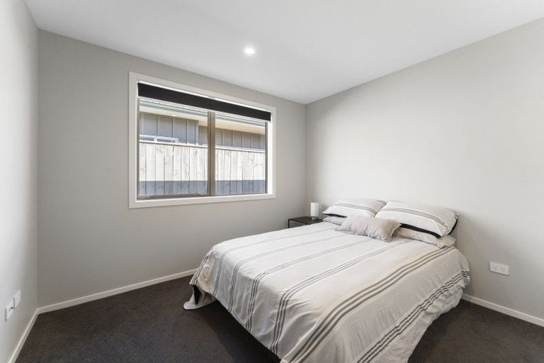 Photo of property in 5 Mahia Lane, Waikanae, 5036