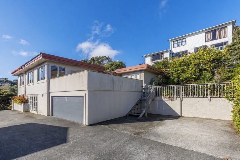 Photo of property in 8 Kiriwai Road, Paremata, Porirua, 5024