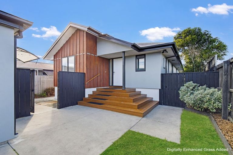 Photo of property in 357 Estuary Road, South New Brighton, Christchurch, 8062