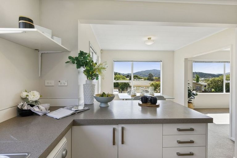 Photo of property in 43 Holland Street, Wainuiomata, Lower Hutt, 5014