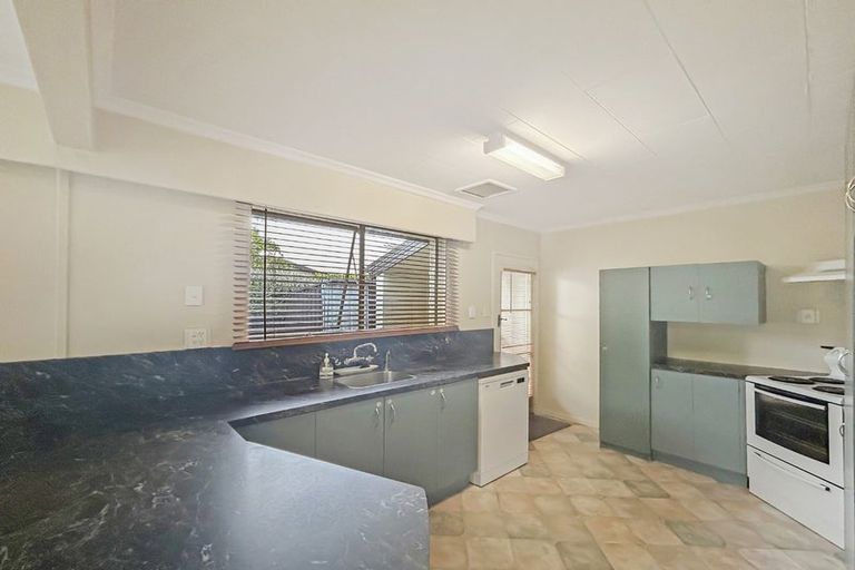 Photo of property in 61 Abbot Street, Waverley, Invercargill, 9810