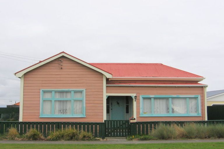 Photo of property in 10 Whittaker Street, Foxton, 4814