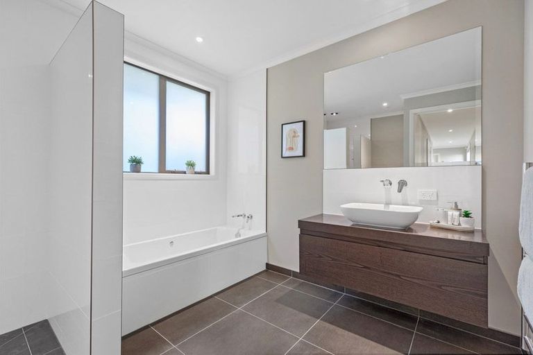 Photo of property in 24 Rexford Heights, Pyes Pa, Tauranga, 3112