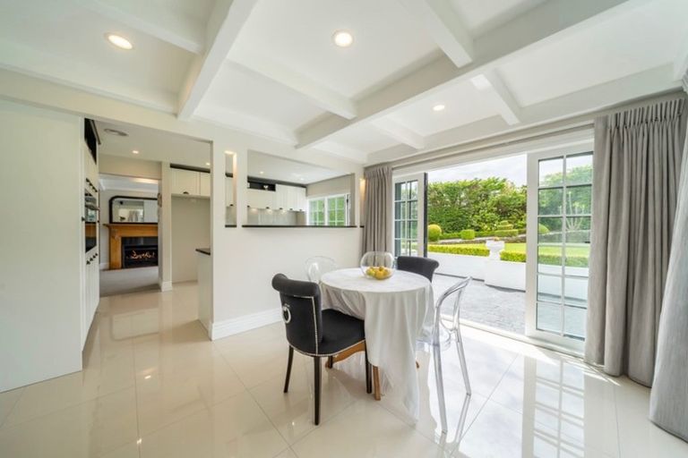 Photo of property in 29 Padnell Crescent, Paparangi, Wellington, 6037