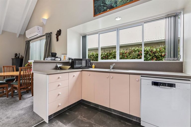 Photo of property in 140 Hastings Street East, Sydenham, Christchurch, 8023