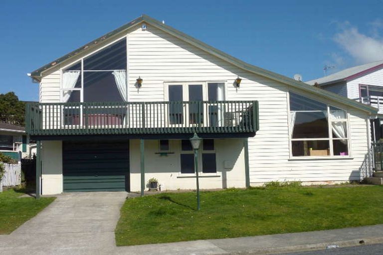 Photo of property in 4 Haast Close, Kelson, Lower Hutt, 5010