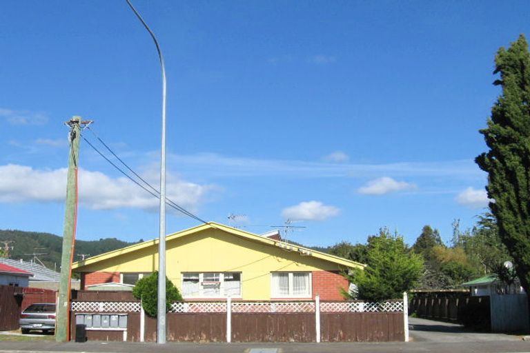 Photo of property in 2/518 Fergusson Drive, Trentham, Upper Hutt, 5018