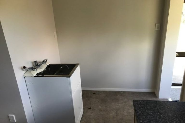 Photo of property in 9 Kereru Bend, Tawa, Wellington, 5028