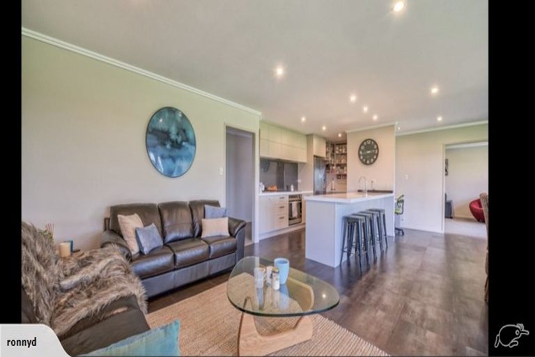 Photo of property in 64 Hawthorne Lane, Kingseat, Papakura, 2580