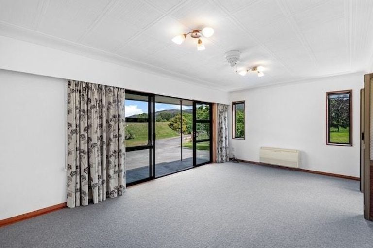 Photo of property in 806 Outram-mosgiel Road, Riverside, Outram, 9073