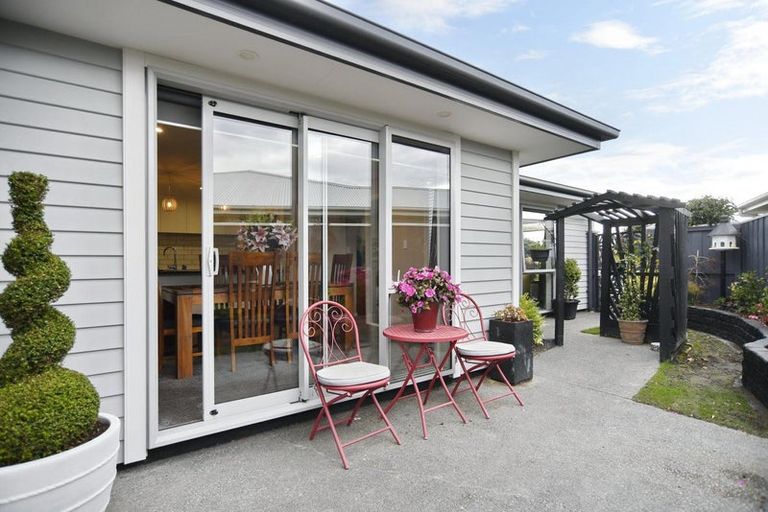 Photo of property in 33 Macphail Avenue, Rangiora, 7400