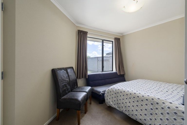 Photo of property in 33 Geneva Terrace, Kelvin Grove, Palmerston North, 4414