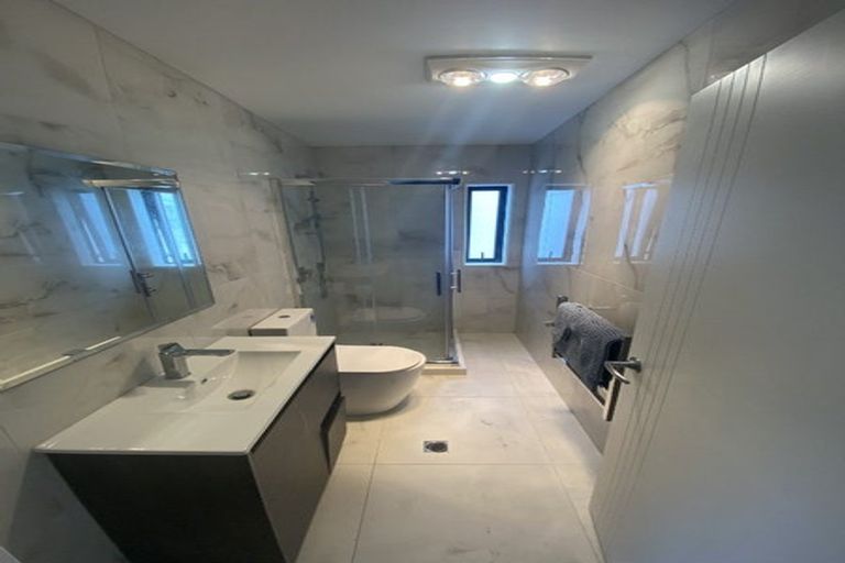 Photo of property in 122a Cargill Street, Papakura, 2110