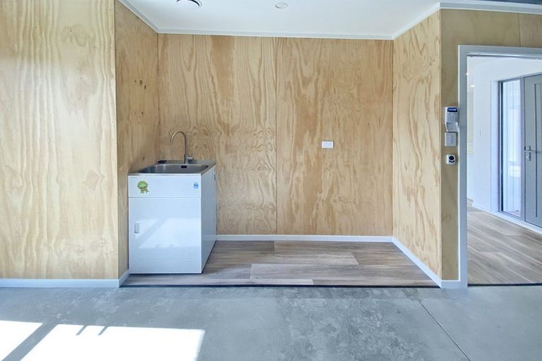 Photo of property in 27a Seddon Street, Takaro, 4412