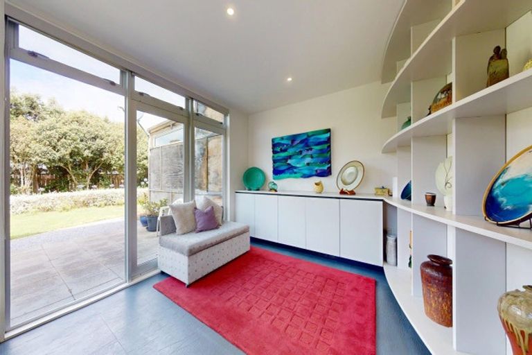 Photo of property in 30 Kent Avenue, Waitarere Beach, Levin, 5510