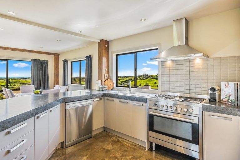 Photo of property in 155 Derham Road, Te Horo, Otaki, 5581
