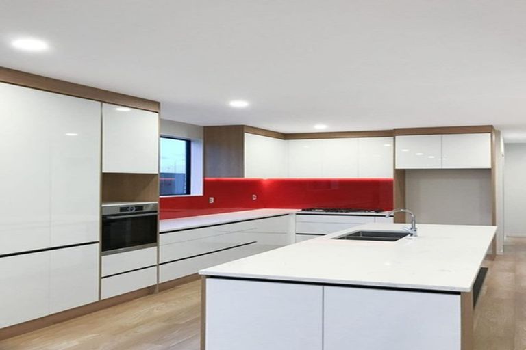 Photo of property in 19 Hakinakina Drive, Flat Bush, Auckland, 2019