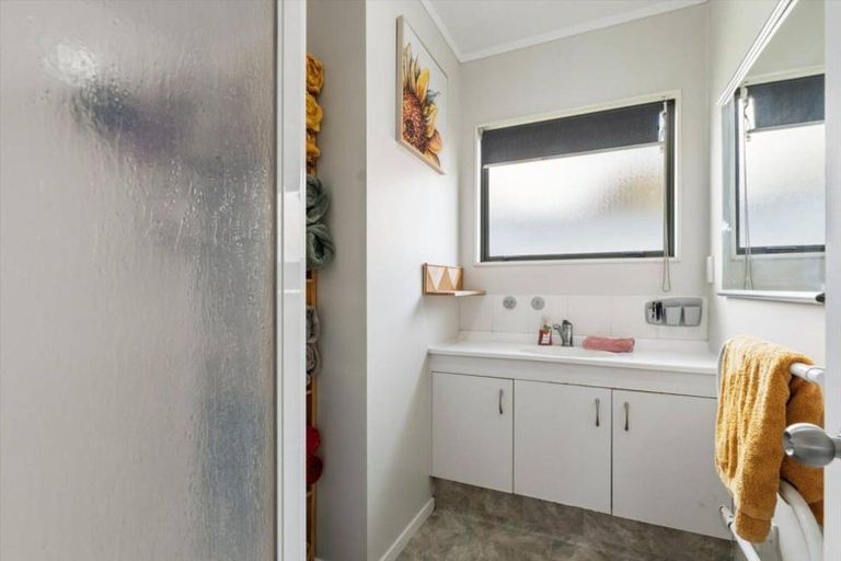 Photo of property in 88 Queen Street, Te Puke, 3119