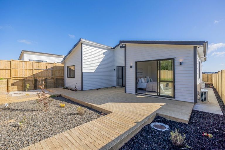 Photo of property in 30 Paihere Street, Huapai, 0810