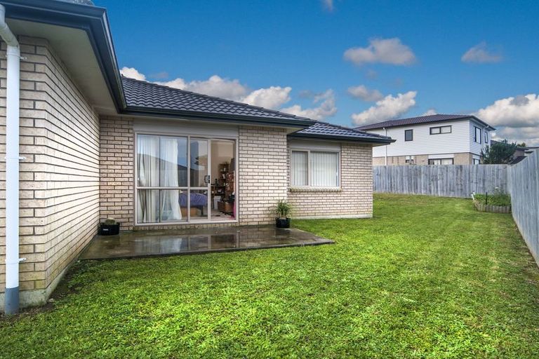 Photo of property in 3 Kokako Rise, Papakura, 2110